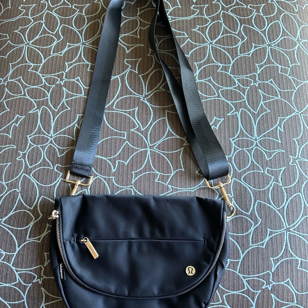 NWOT Lululemon All Night Festival Bag Crossbody